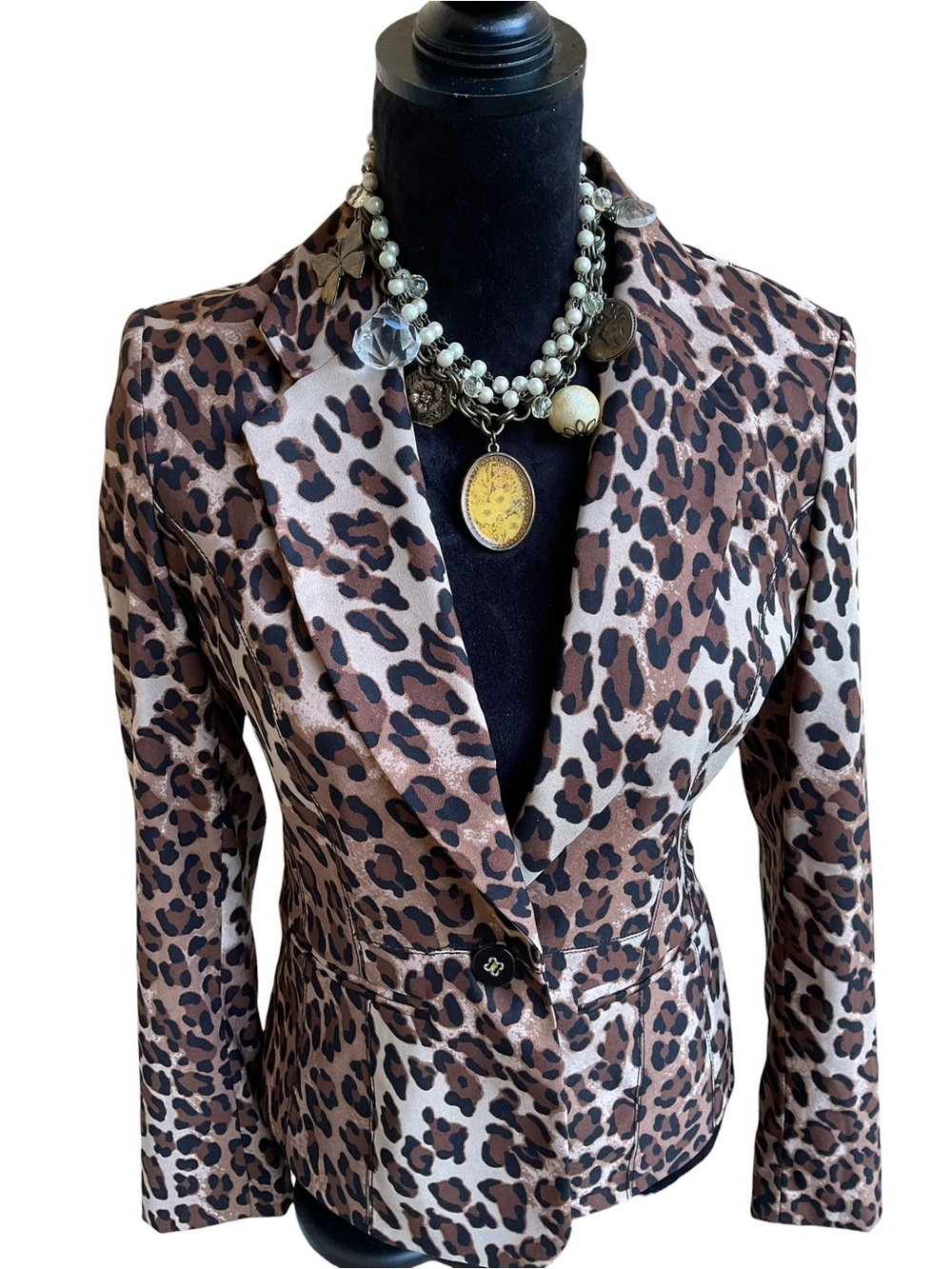 Cache Blazer Womens Leopard Print Fitted Tailored Jacket Size 6 old money
Glam - Picture 6 of 16